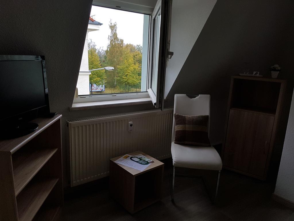 Pension Am Stadtrand Leipzig Exterior photo